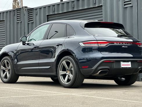 Used 2023 Porsche Macan image 3