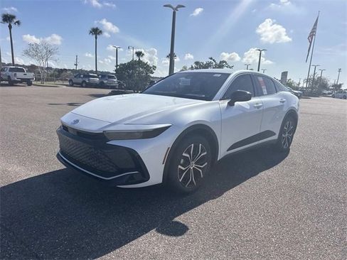 New 2026 Toyota Crown XLE image 8