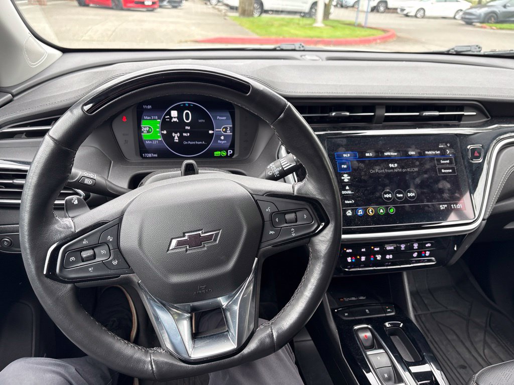 Used 2023 Chevrolet Bolt EUV Premier w/ Sun & Sound Package FWD image 25