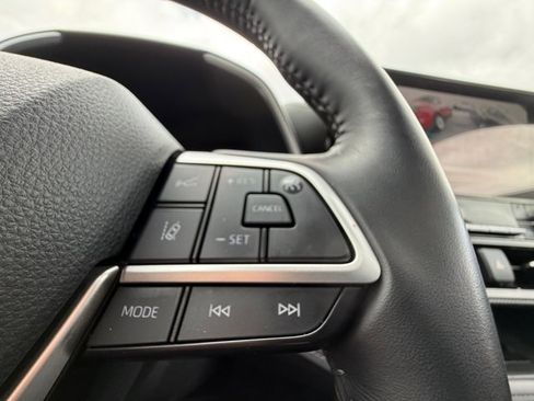 Certified 2024 Toyota Highlander XSE AWD/4WD image 19