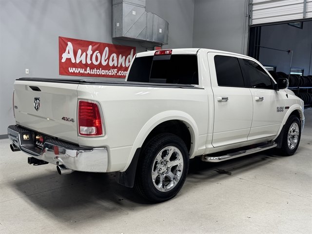 Used 2017 RAM 1500 Laramie w/ Convenience Group AWD/4WD image 8