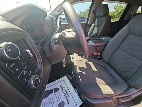 Used 2019 Chevrolet Silverado 1500 Custom Trail Boss w/ Custom Convenience Package AWD/4WD image 12