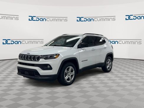 Used 2023 Jeep Compass Latitude AWD/4WD image 4