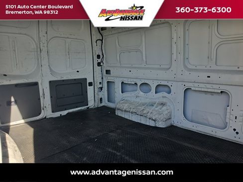 Used 2017 Nissan NV 2500 S RWD image 21