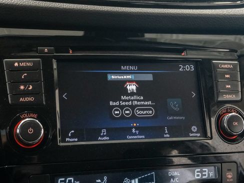 Used 2022 Nissan Rogue Sport SV AWD/4WD image 17
