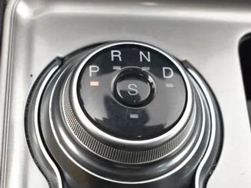 Used 2024 Ford Edge SEL AWD/4WD image 34