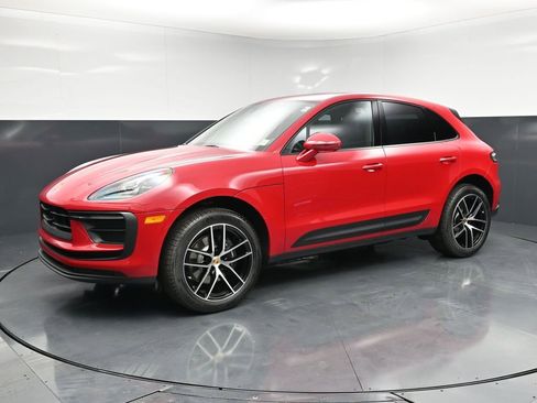 New 2026 Porsche Macan image 1