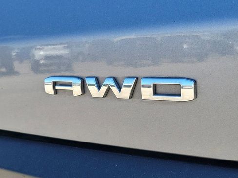 Used 2021 GMC Acadia SLE w/ Driver Convenience Package AWD/4WD image 7