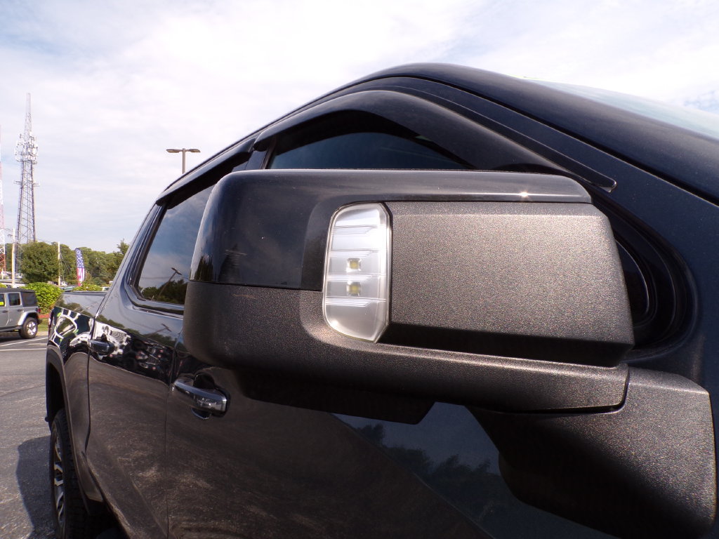 Used 2022 GMC Sierra 1500 AT4 w/ AT4 Premium Package AWD/4WD image 6