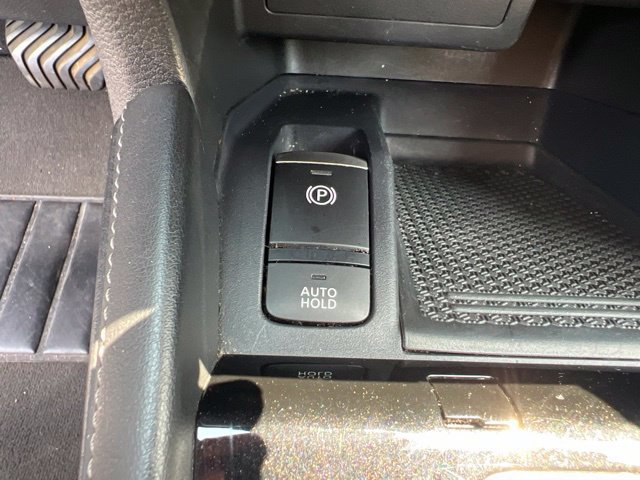 Used 2024 Nissan Kicks SR FWD image 21