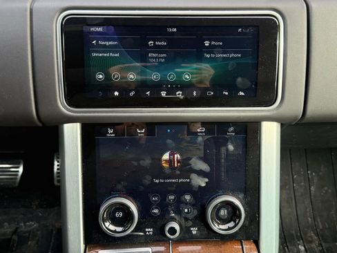 Used 2022 Land Rover Range Rover Westminster Edition image 15