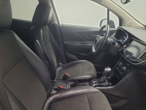 Used 2020 Buick Encore Preferred w/ Safety Package FWD image 21