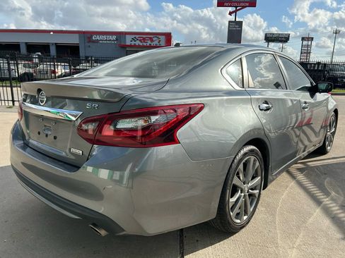 Used 2018 Nissan Altima 2.5 SR w/ SR Special Edition image 4