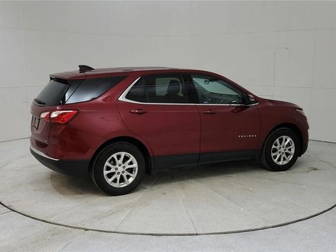 Used 2019 Chevrolet Equinox LT w/ Driver Convenience Package image 7