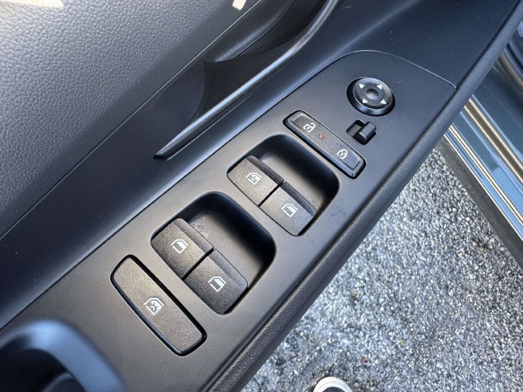 Certified 2026 Hyundai Elantra SEL Sport Premium FWD image 16