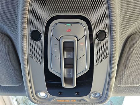Used 2022 Audi Q8 Premium w/ Convenience Package image 22