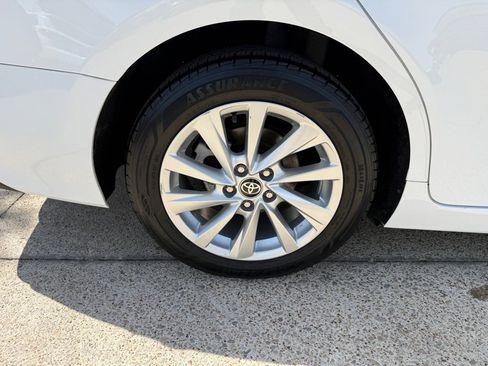 Used 2021 Toyota Camry LE image 13