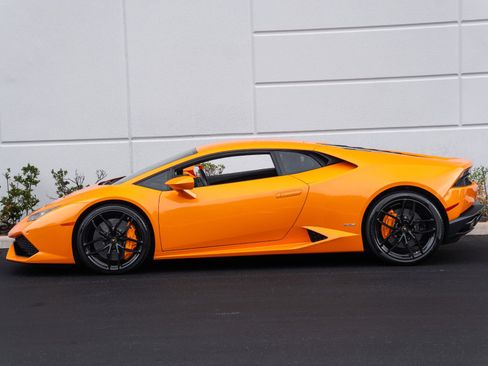 Used 2016 Lamborghini Huracan LP 610-4 AWD/4WD image 28