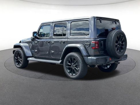 Certified 2025 Jeep Wrangler Unlimited Sahara AWD/4WD image 3