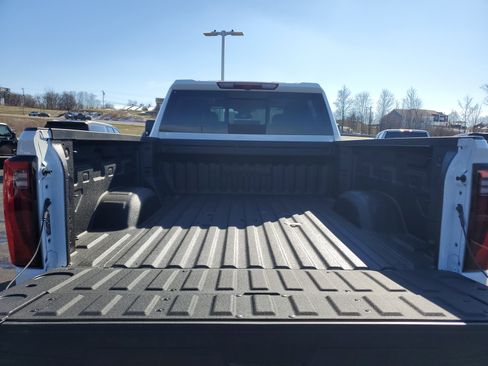 New 2026 GMC Sierra 2500 SLT w/ SLT Premium Package AWD/4WD image 11
