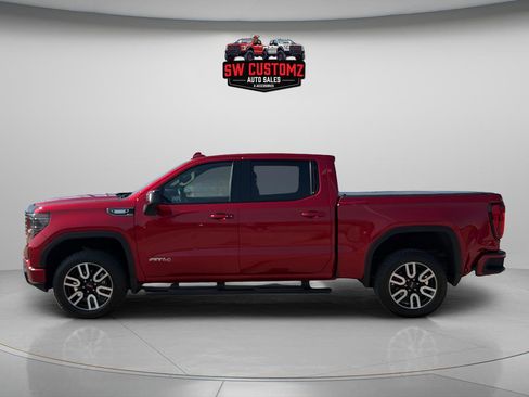 Used 2023 GMC Sierra 1500 AT4 w/ AT4 Premium Package AWD/4WD image 4
