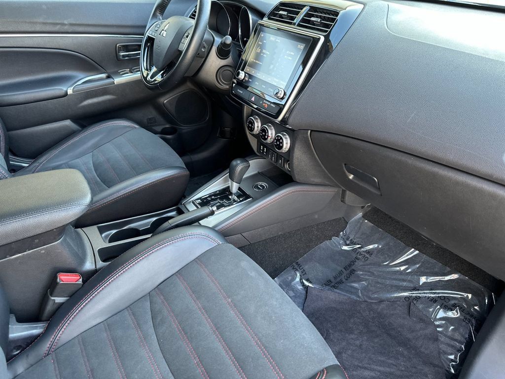 Used 2024 Mitsubishi Outlander Sport AWD image 15