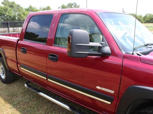Used 2004 Chevrolet Silverado 2500 LT AWD/4WD image 7