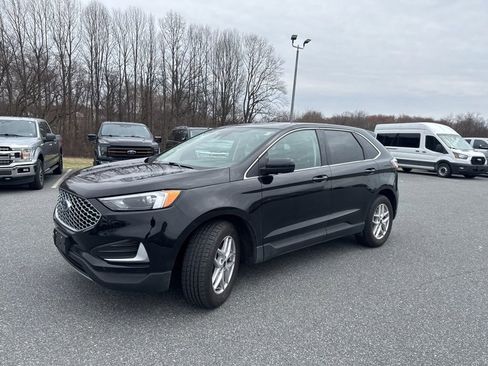 Used 2023 Ford Edge SEL image 3