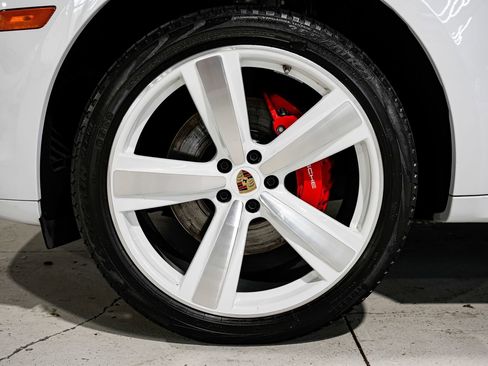 Used 2023 Porsche Macan S AWD/4WD image 51