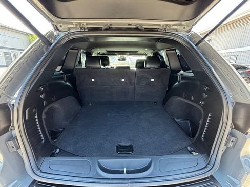 Used 2019 Jeep Grand Cherokee Altitude AWD/4WD image 23