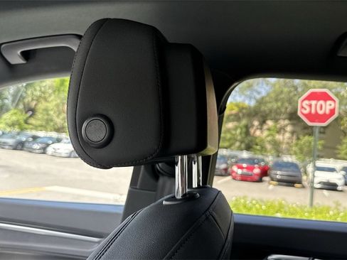 Used 2022 Audi Q3 2.0T Premium w/ Convenience Package image 17