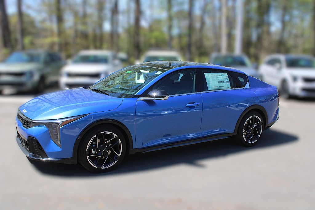New 2026 Kia K4 GT-Line w/ GT-Line Sunroof Package FWD image 4