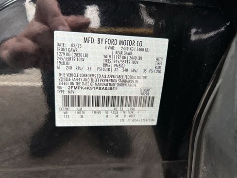 Used 2023 Ford Edge Titanium AWD/4WD image 27