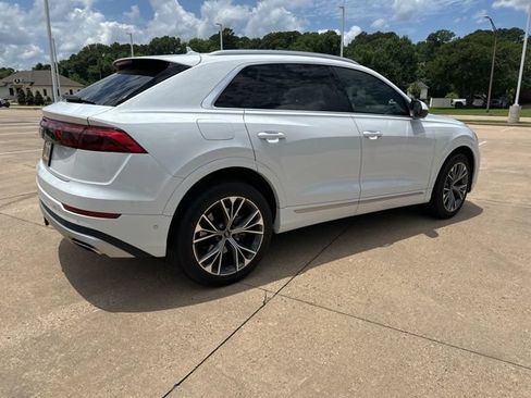 Used 2024 Audi Q8 Premium Plus AWD/4WD image 4