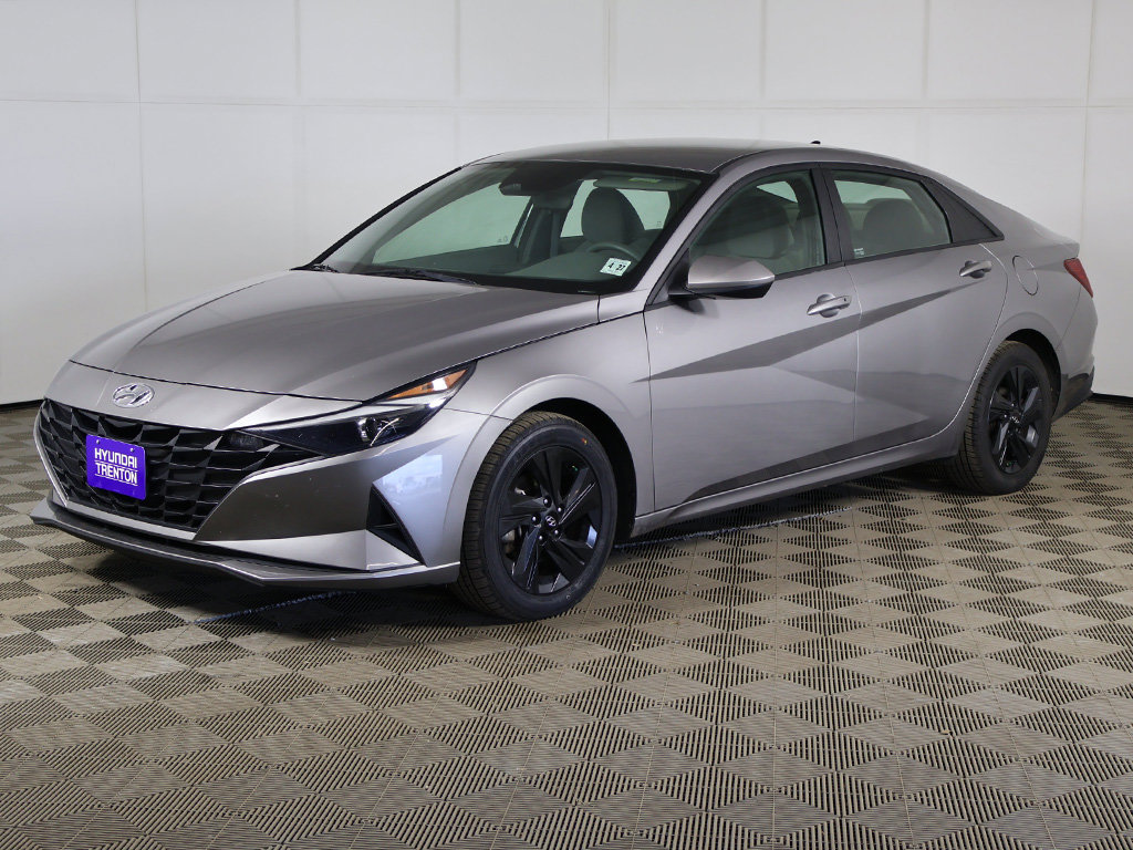 Used 2022 Hyundai Elantra Blue FWD image 8