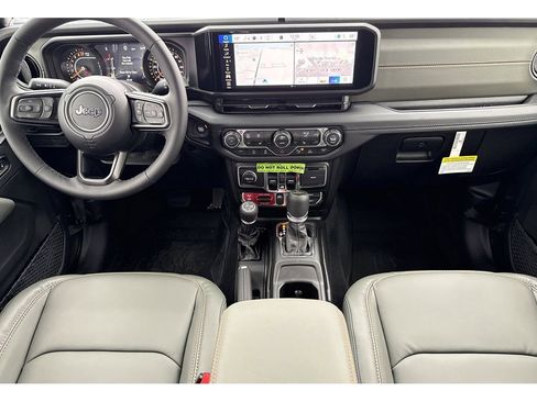 New 2026 Jeep Gladiator Mojave image 15