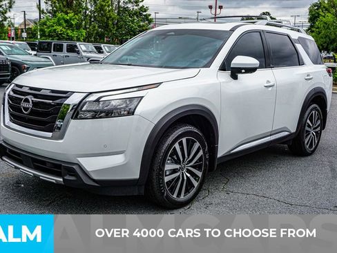 Used 2025 Nissan Pathfinder Platinum w/ Cargo Package AWD/4WD image 3