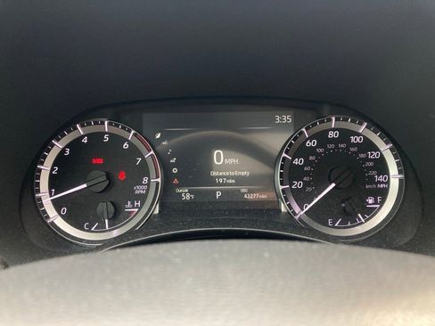 Used 2023 Toyota Highlander XSE image 18