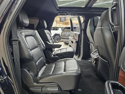 Used 2021 Lincoln Navigator L Reserve image 24