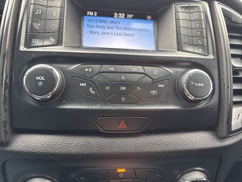 Used 2019 Ford Ranger XL image 18