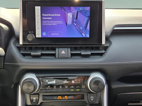 Certified 2025 Toyota RAV4 LE image 18