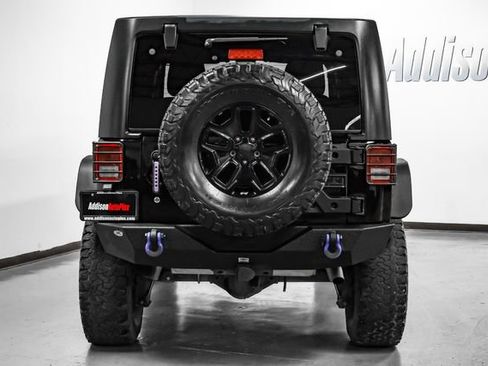 Used 2016 Jeep Wrangler Unlimited Sport image 10