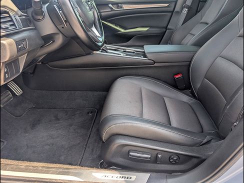 Used 2022 Honda Accord Sport image 9