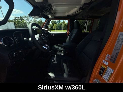 New 2025 Jeep Wrangler Unlimited Sahara AWD/4WD image 9