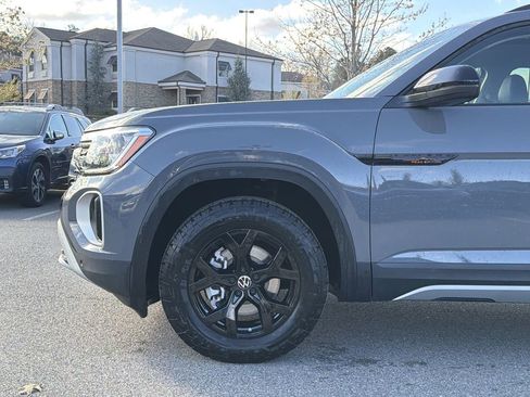 New 2026 Volkswagen Atlas Peak Edition AWD/4WD image 9