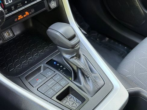 Certified 2025 Toyota RAV4 XLE AWD/4WD image 21