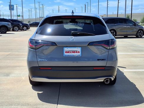 Used 2025 Honda HR-V Sport image 6