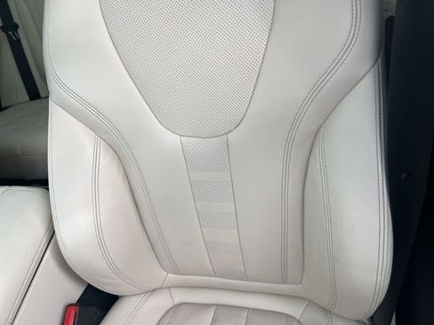 Used 2022 BMW X5 xDrive40i w/ M Sport Package AWD/4WD image 40