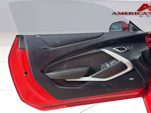 Used 2021 Chevrolet Camaro LT w/ Technology Package RWD image 17