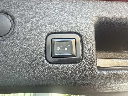 Used 2018 Chevrolet Equinox LT AWD/4WD image 56
